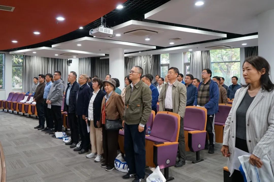 图片4 奏唱国歌.jpg 图片4 奏唱国歌.jpg
